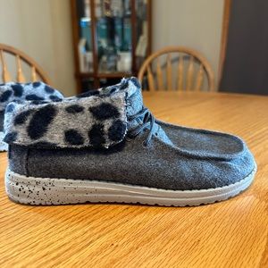 Brand New Women’s Hey Dudes!